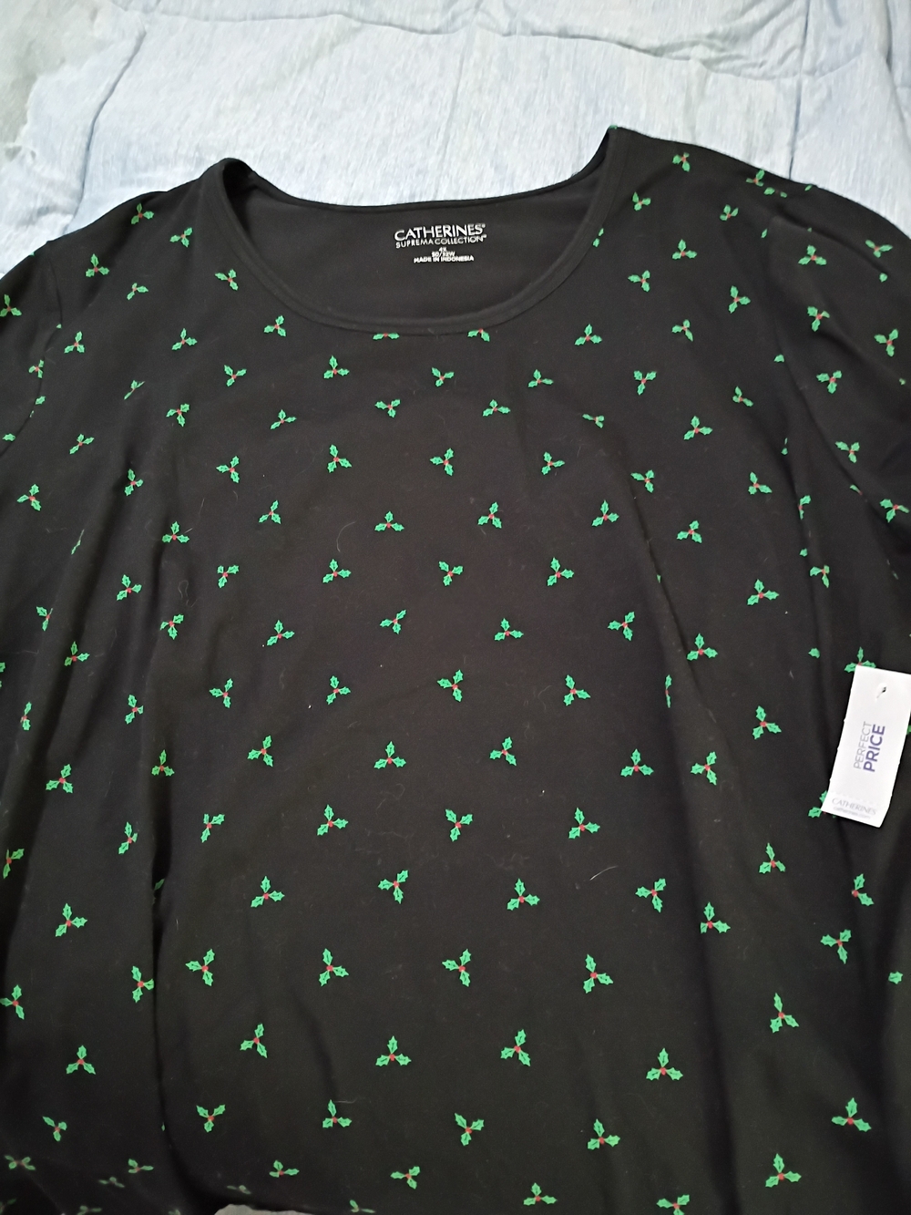 Catherines Black 3/4 Sleeve Crewneck Shirt with Holiday Accents